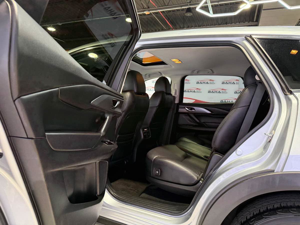 Used 2023 MAZDA CX-9 Touring Plus AWD/4WD image 30