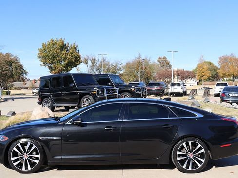 Used 2019 Jaguar XJ L Portfolio image 7