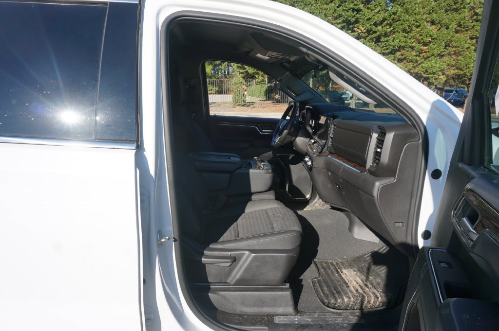 Used 2024 GMC Sierra 1500 SLE RWD image 16