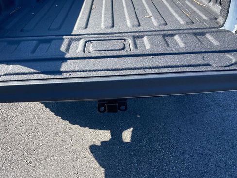 New 2025 Jeep Gladiator Willys image 31