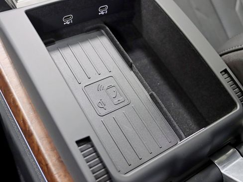 Used 2021 Audi A8 L 4.0T w/ Executive Plus Package image 28