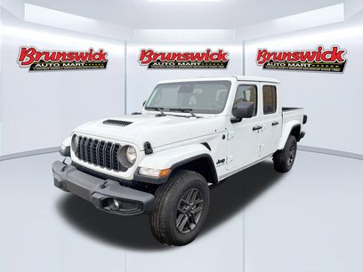 New 2026 Jeep Gladiator Sport