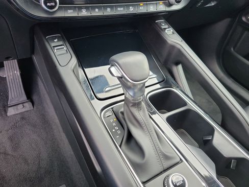 Used 2025 Kia Telluride S FWD image 33