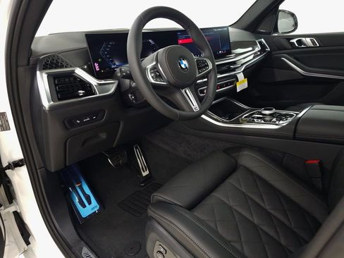 Used 2026 BMW X5 M60i image 11