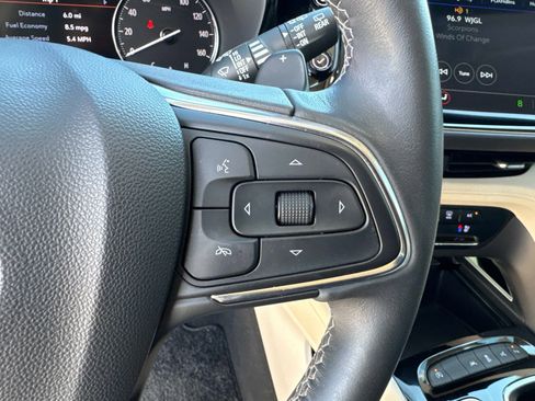 Used 2022 Buick Envision Avenir w/ Technology Package II image 30