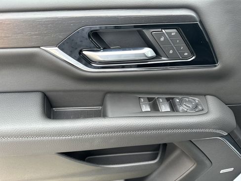 New 2026 GMC Yukon Denali w/ Denali Reserve Package image 11