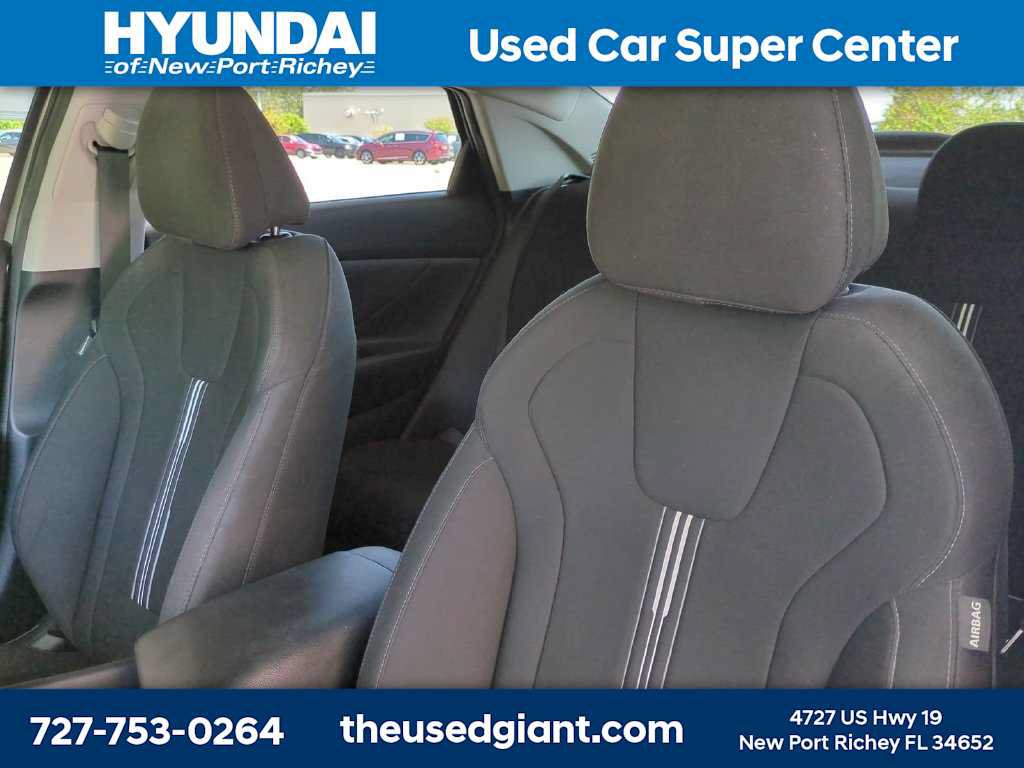 Certified 2023 Hyundai Elantra SEL w/ Convenience Package FWD image 7