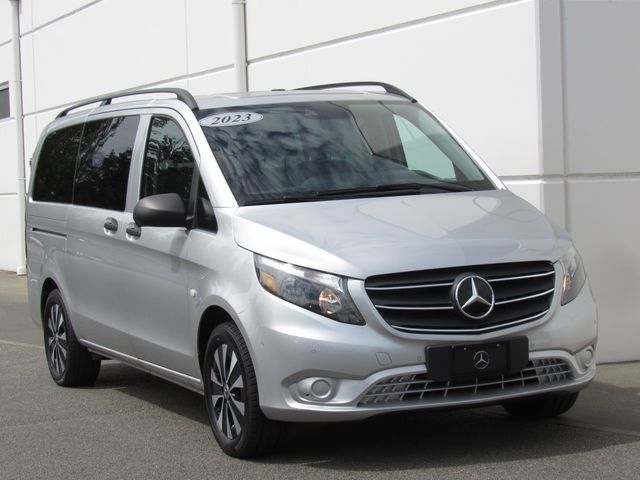 Used 2023 Mercedes-Benz Metris Passenger image 2