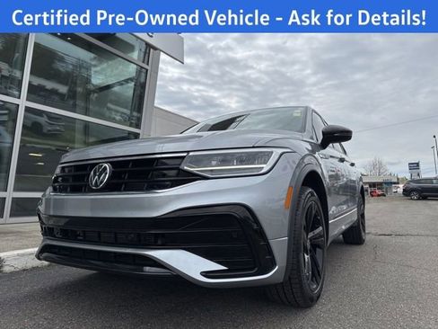 Certified 2023 Volkswagen Tiguan SE R-Line AWD/4WD image 4