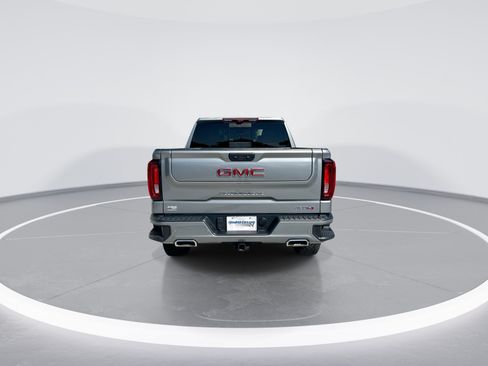 Used 2024 GMC Sierra 1500 AT4 w/ Technology Package AWD/4WD image 8