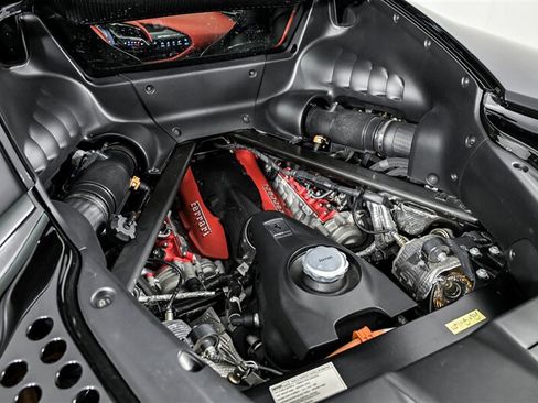 Used 2022 Ferrari SF90 Stradale AWD/4WD image 11