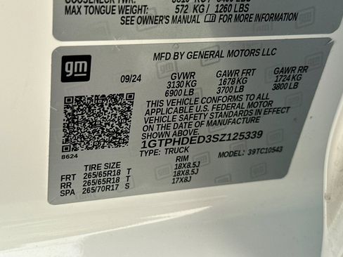 Certified 2025 GMC Sierra 1500 SLT image 39