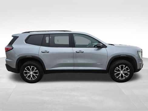 Used 2024 GMC Acadia AT4 w/ Luxury Package AWD/4WD image 5