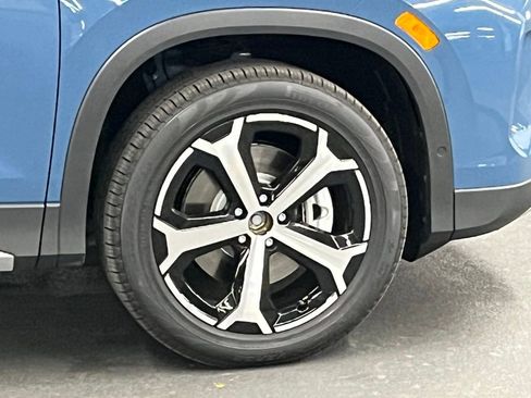 New 2026 Volkswagen Tiguan SE image 42