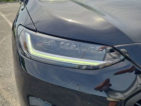 Certified 2025 Honda HR-V Sport image 7