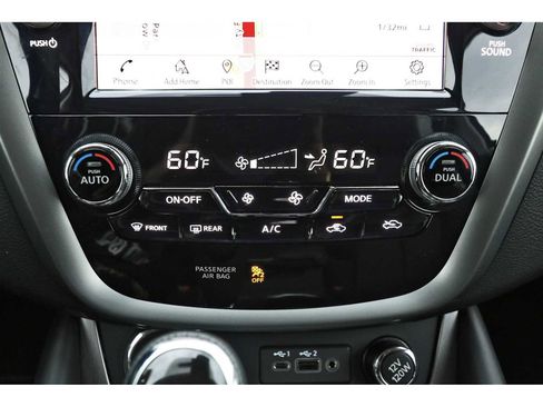 Used 2024 Nissan Murano SL image 25