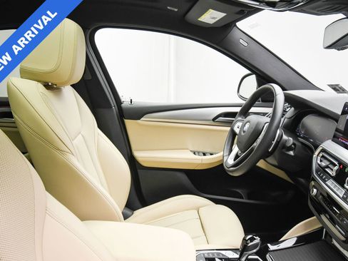 Used 2023 BMW X4 xDrive30i w/ Convenience Package image 48