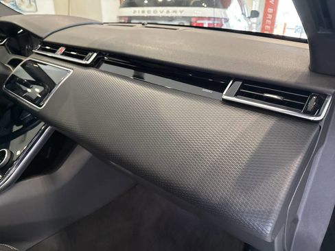 Used 2020 Land Rover Range Rover Velar R-Dynamic S image 43