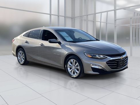 Used 2024 Chevrolet Malibu LT FWD image 8