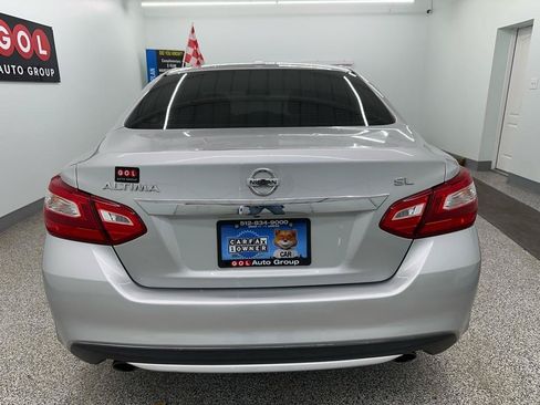 Used 2017 Nissan Altima 2.5 SL FWD image 10