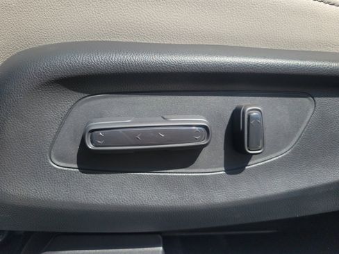 New 2026 Honda HR-V EX-L image 13