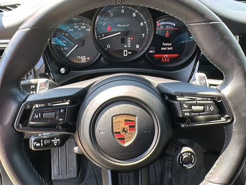 Used 2023 Porsche Macan AWD/4WD image 12
