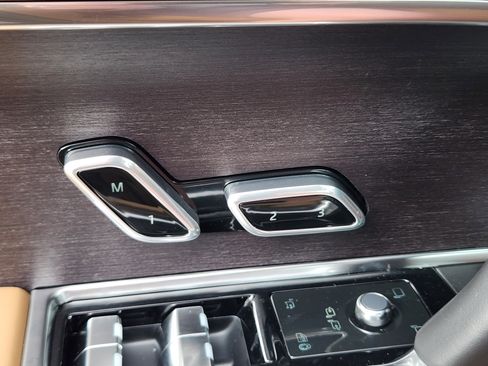 New 2026 Land Rover Range Rover Autobiography image 23