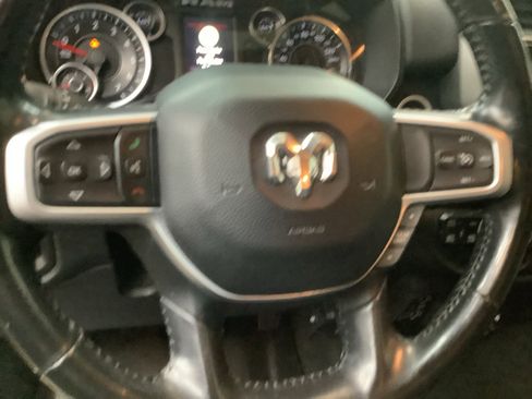 Used 2020 RAM 1500 Big Horn AWD/4WD image 14