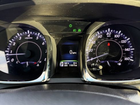 Used 2014 Toyota Avalon Limited image 21