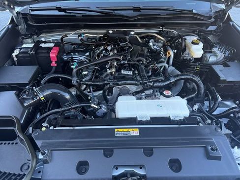 Certified 2025 Toyota Tacoma TRD Off-Road w/ TRD Off Road Upgrade Package AWD/4WD image 21