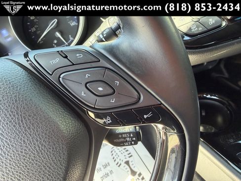 Used 2019 Toyota C-HR Limited FWD image 26