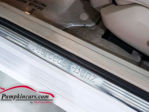 Used 2016 Mercedes-Benz E 350 4MATIC Sedan w/ Premium Package image 13