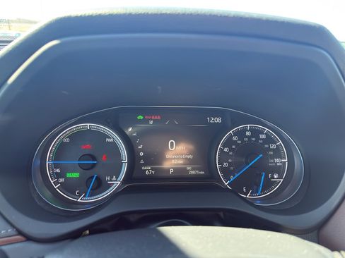 Certified 2024 Toyota Venza XLE image 20