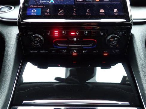 Used 2022 Jeep Grand Cherokee Limited 4xe w/ Luxury Tech Group II image 20