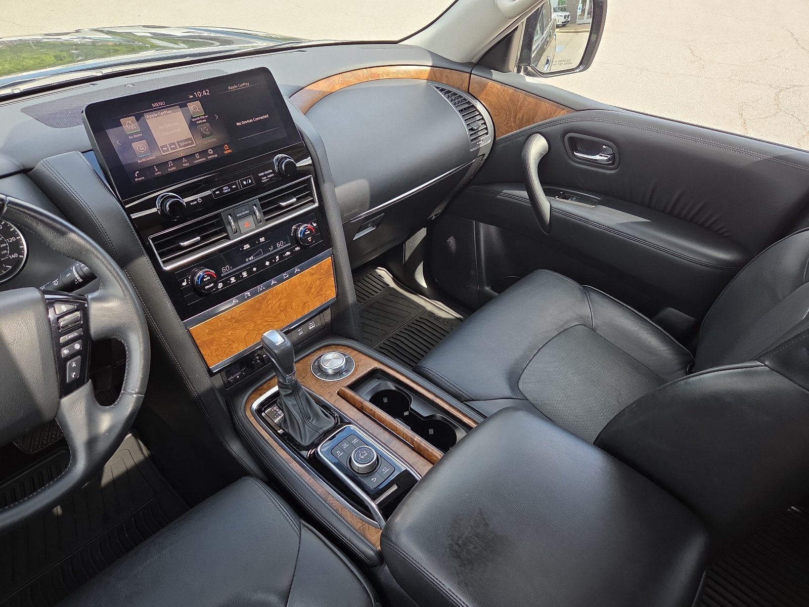 Used 2022 Nissan Armada SL w/ Captain's Chairs Package AWD/4WD image 13