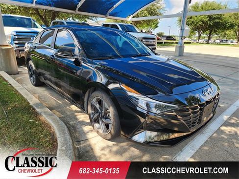 Used 2022 Hyundai Elantra Limited FWD image 1