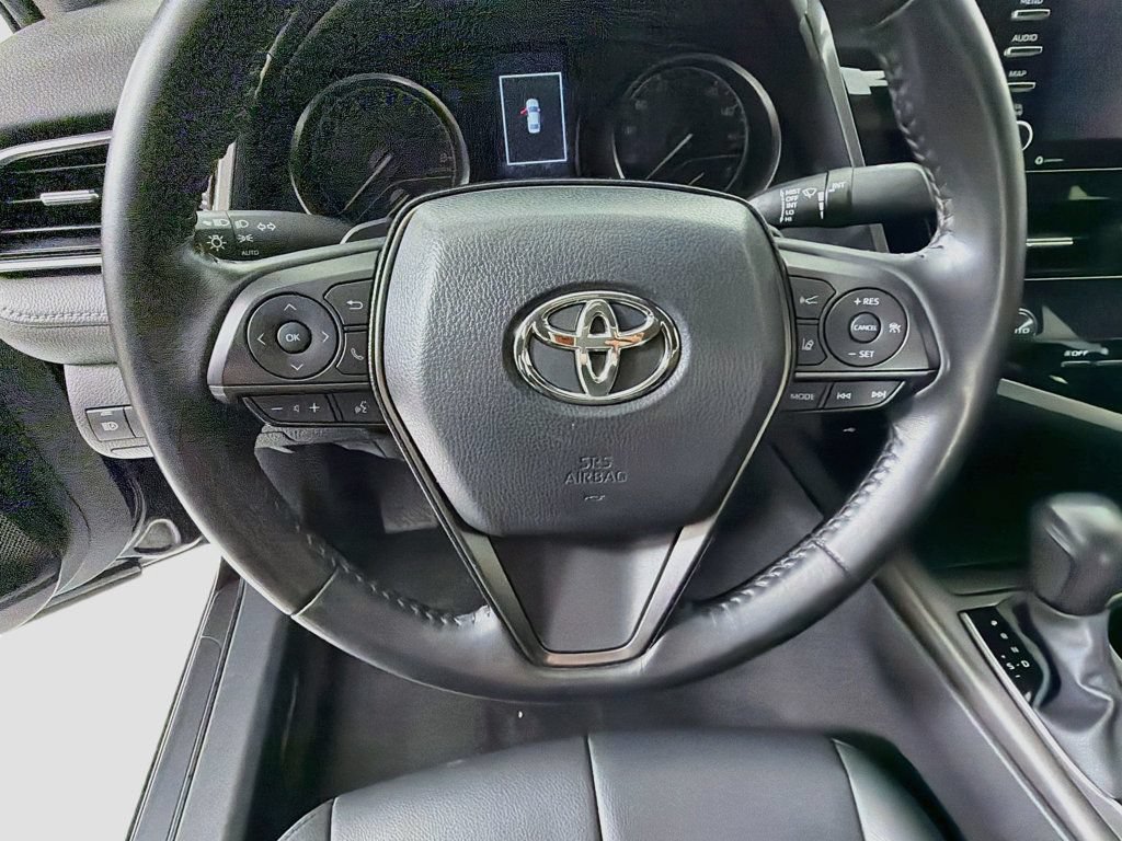 Used 2023 Toyota Camry SE FWD image 11
