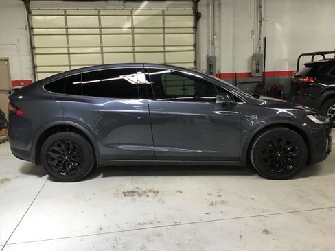 Used 2016 Tesla Model X 60D AWD/4WD image 4