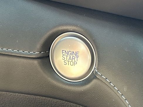 Used 2022 Hyundai Santa Fe Limited image 26