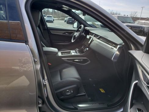 New 2026 Jaguar F-PACE R-Dynamic S image 10