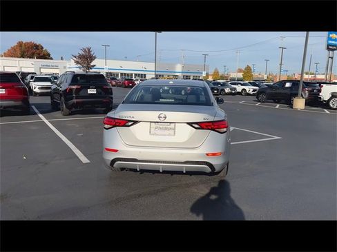 Used 2023 Nissan Sentra SV image 7