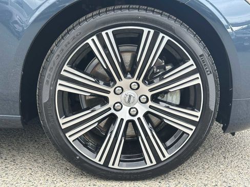 Certified 2023 Volvo S90 B6 Plus AWD/4WD image 10