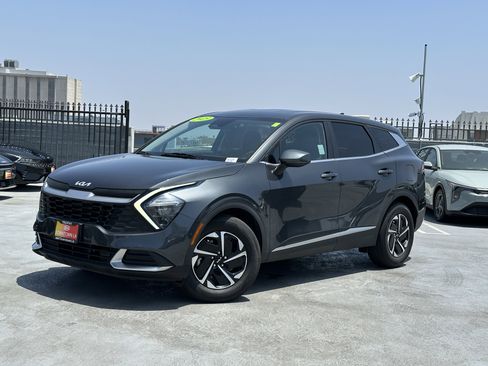 Certified 2023 Kia Sportage LX FWD image 2
