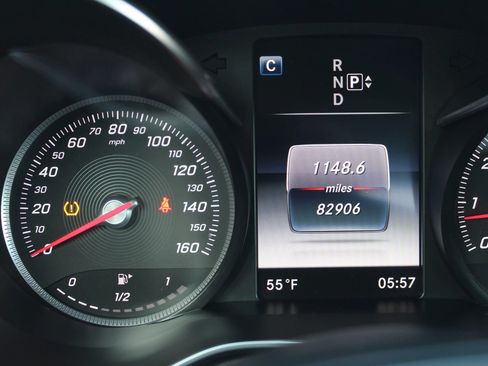 Used 2015 Mercedes-Benz C 300 4MATIC Sedan image 32
