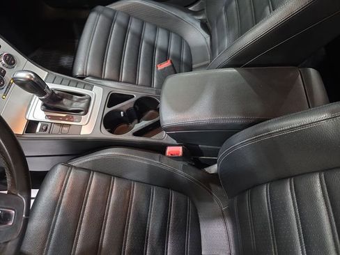 Used 2014 Volkswagen CC R-Line image 21
