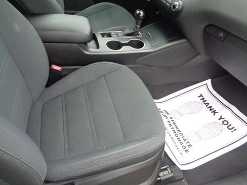 Used 2016 Kia Sorento L image 11