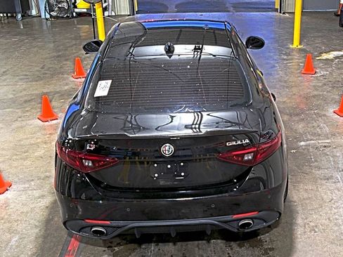 Used 2019 Alfa Romeo Giulia Ti Sport w/ Quick Order Package 22U Sport image 7