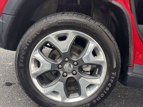 Used 2019 Jeep Compass Limited image 14