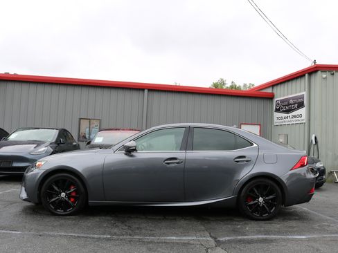 Used 2016 Lexus IS 200t image 4