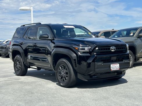 Certified 2026 Toyota 4Runner SR5 AWD/4WD image 2